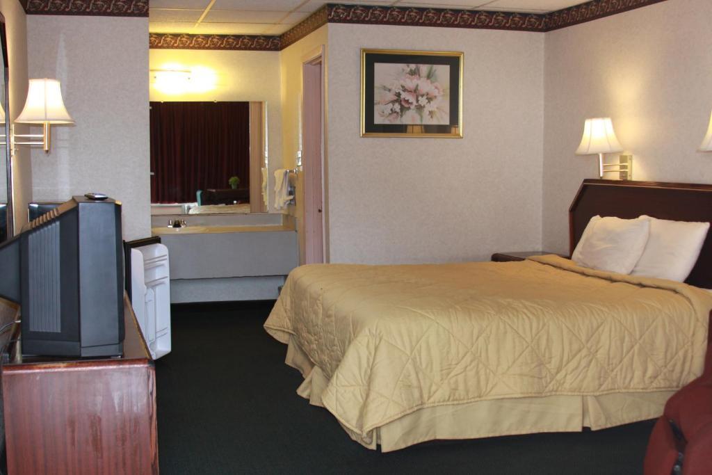 Relax Inn And Suites Hope Room photo
